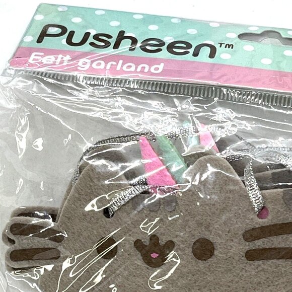 Plusheen Lot BRAND NEW! 2 Pack Can Drink Holders & Felt Garland - Picture 6 of 6